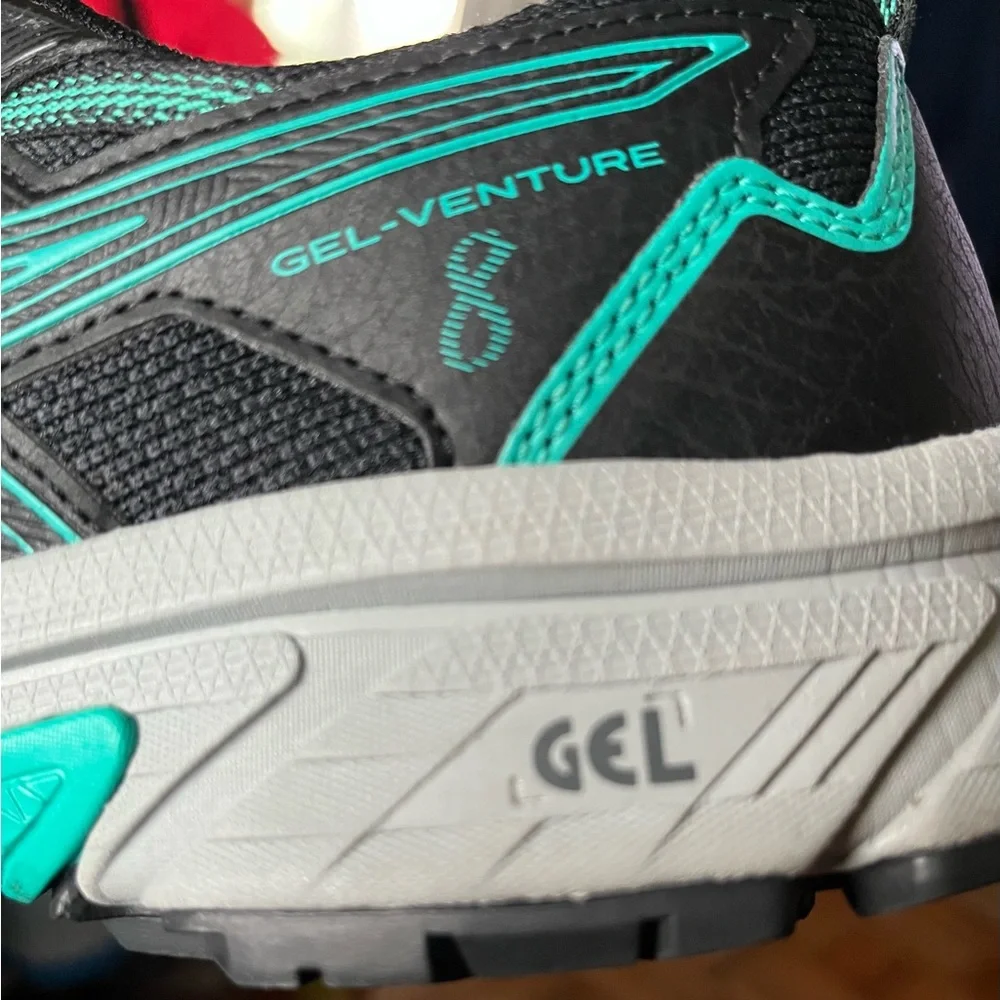 ASICS‎  Gel-Venture 8 Running Shoes Women’s Sz 10